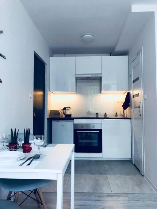 Andersena Modern A - 10 Min Cmkp - 5 Min Metro - 15 Min Center Apartment Warsaw Exterior photo